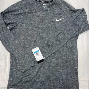 Men’s Nike long sleeve